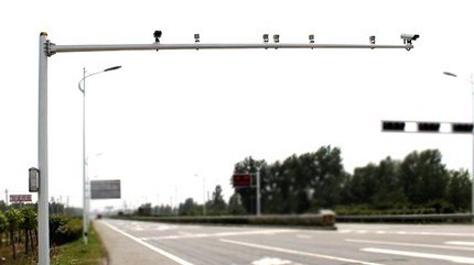成都道路監(jiān)控桿制造廠家