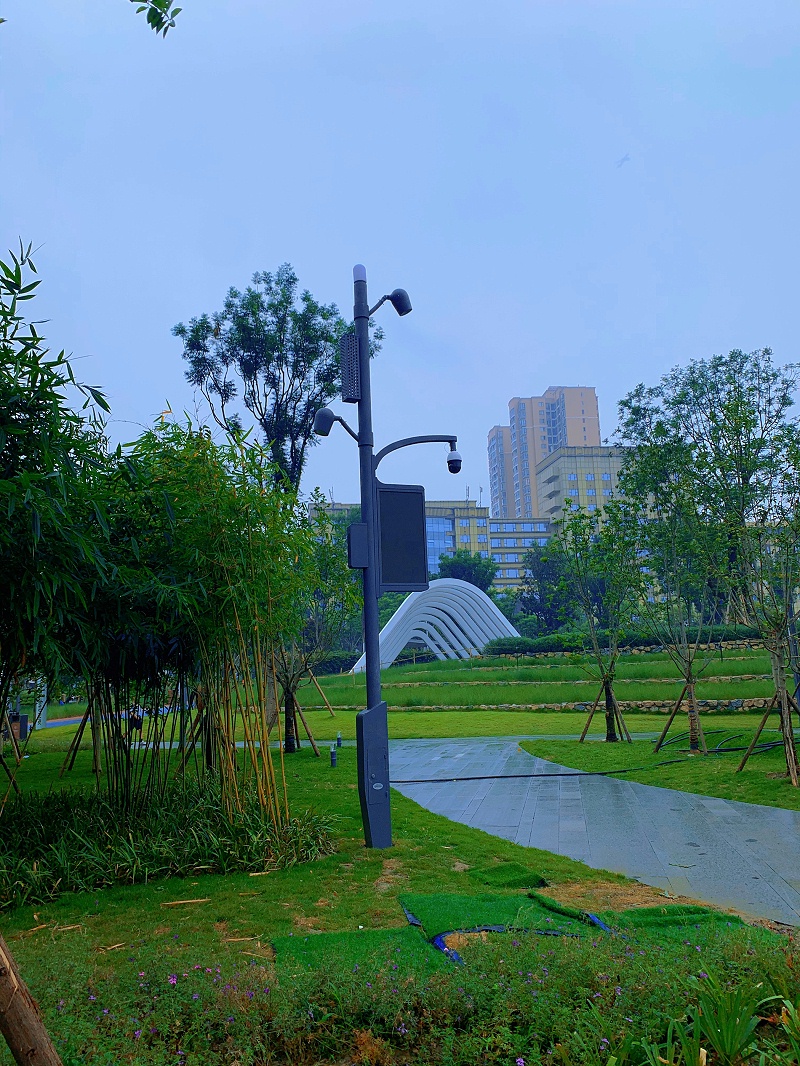 菲尼特智慧路燈