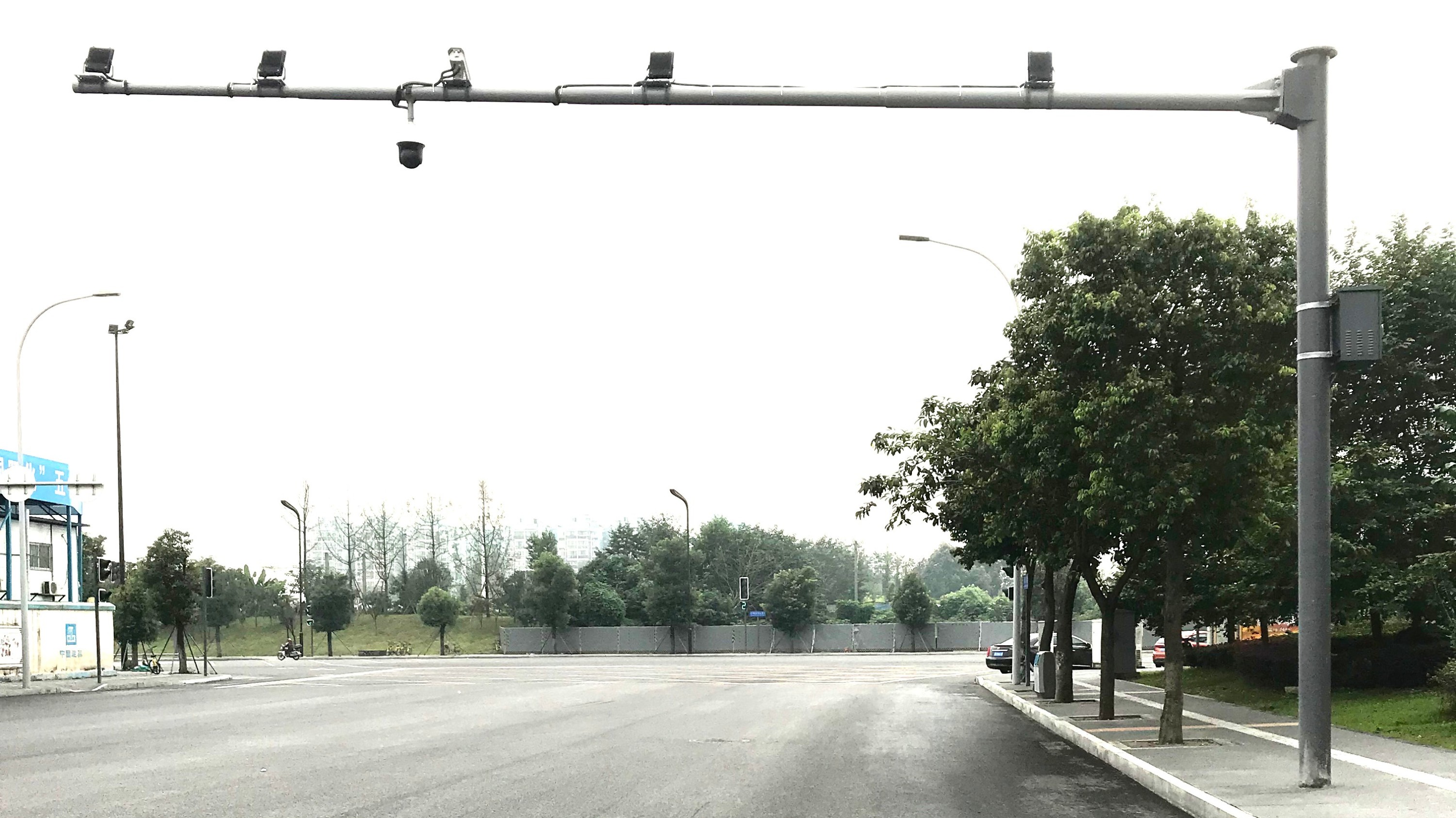 成都哪里可以定制監控立桿