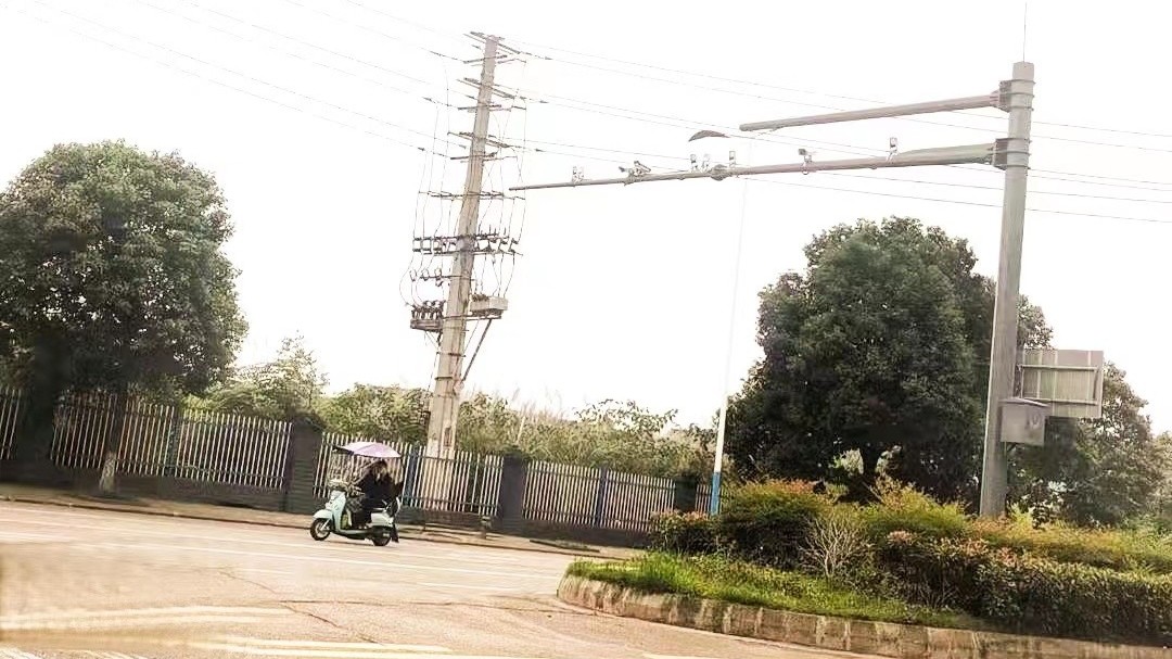 菲尼特智慧交通桿案例分享：成都市金堂淮口智能交通項目